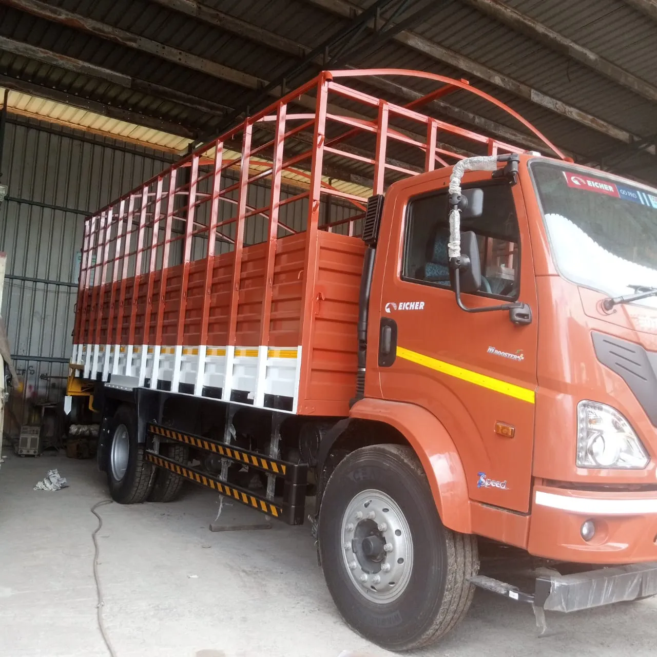 Eicher Container Hytech Body